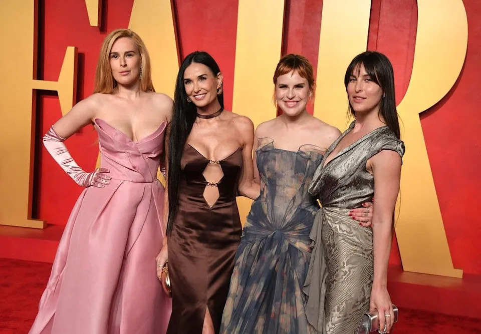 Demi Moore with her three daughters at the 2024 Vanity Fair Oscar Party