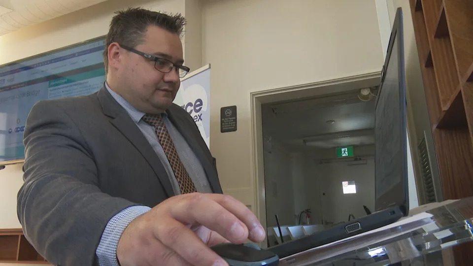 Justin Falconer scrolling through the bridge timeline tool which launched today.