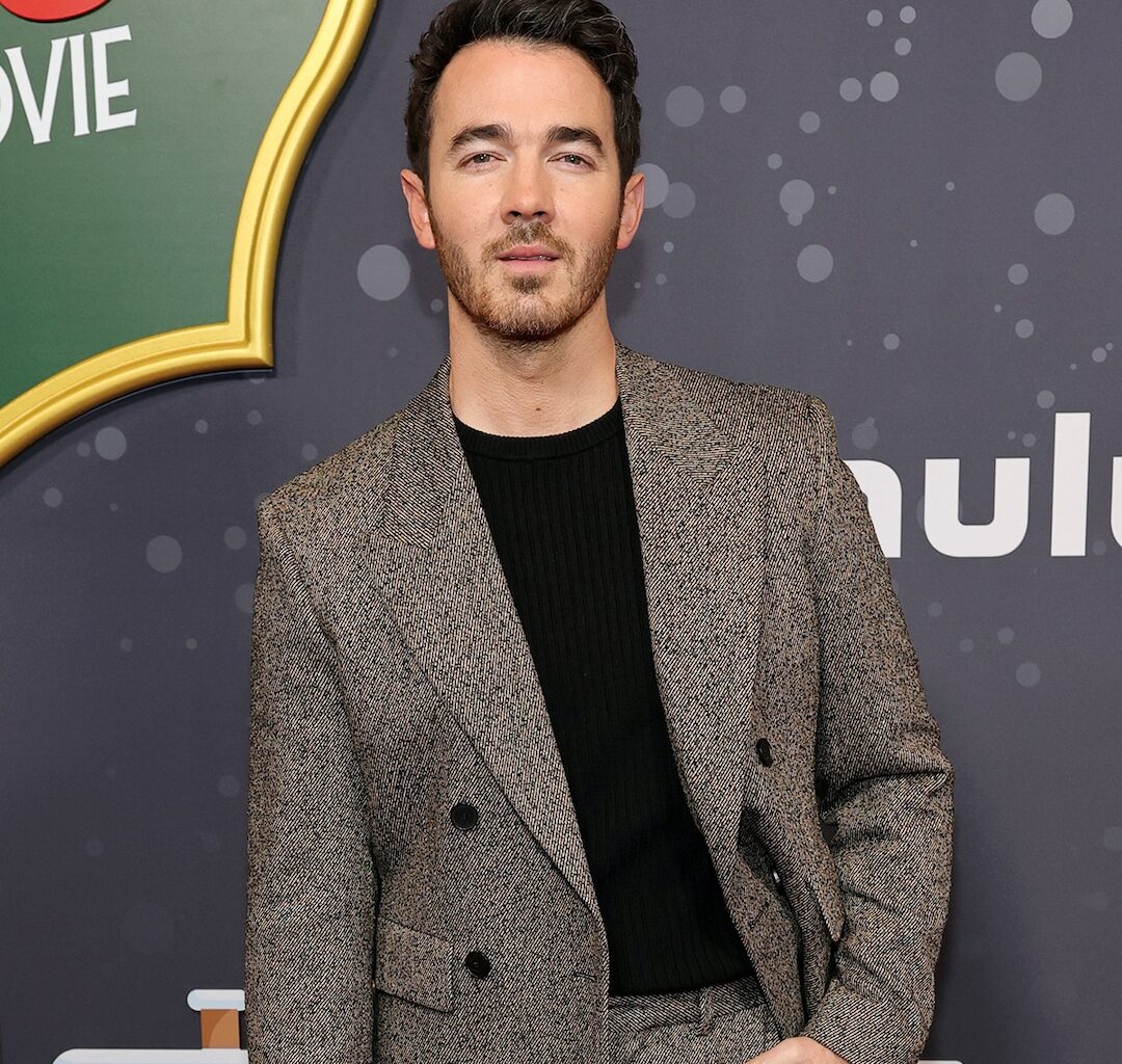 Kevin Jonas Debuts Ripped Body Transformation