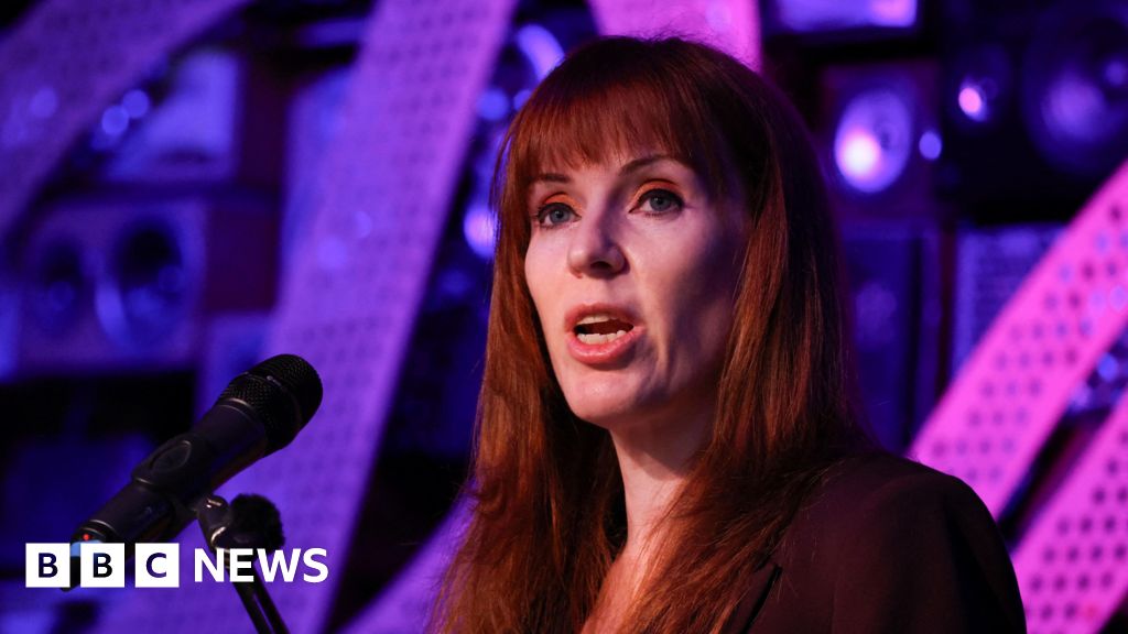Rayner delivers 'last chance' warning to Starmer - BBC