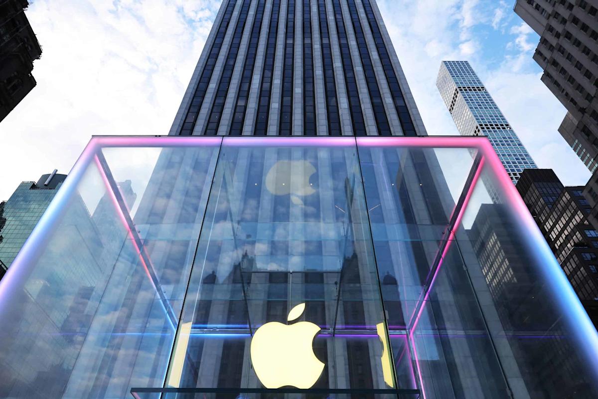 Apple Proves AI Doesn’t Matter