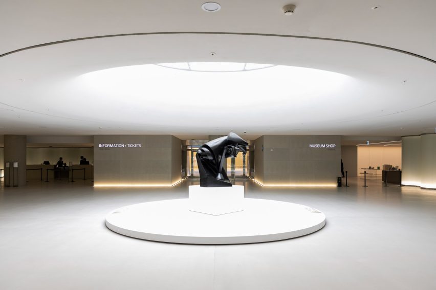 Centre Pompidou Hanwha lobby interior