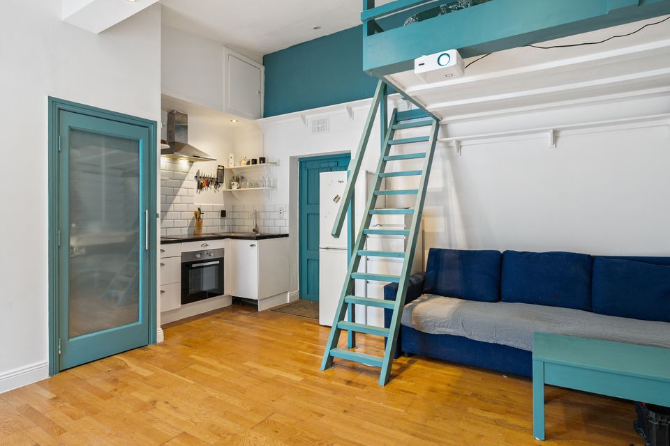 A kitchenette at 519 South Circular Road, Dublin 8