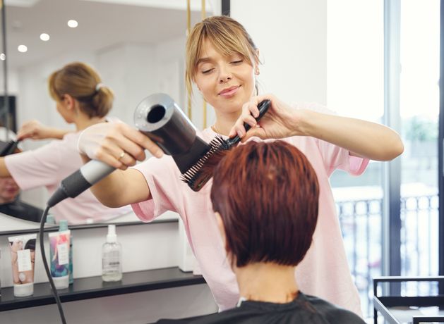Your Questions Answered: ‘A hair salon charged me an extra €45 for a blow-dry I didn’t want’