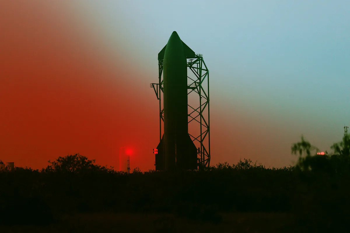 SpaceX Bombarded With Lawsuits to Accusing Starship of Damaging Homes