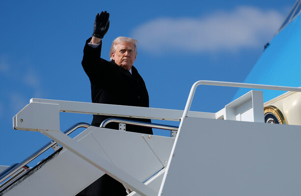 Trump pauses US operation to escort ships through Strait of Hormuz as he seeks Iran deal - The Journal