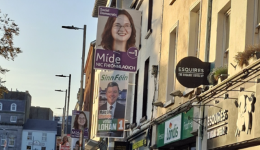 Seán Kyne holds a narrow lead over Independent Ireland candidate in TG4's Galway West poll