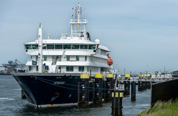 Quarantined Spanish national evacuated from hantavirus cruise ship tests positive