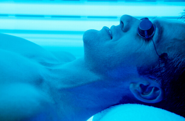 A group of doctors and cancer charities is calling for sunbeds to be banned in Ireland - The Journal