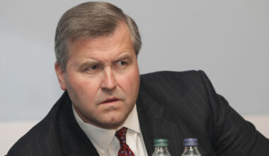 Ousted Irish BP chairman says claims about his conduct are a 'false narrative' - The Journal