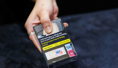 Doctors group calls for ban on sale of tobacco products to all people born after a certain year