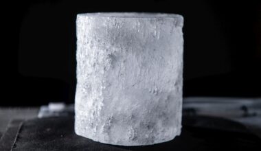 Stardust Trapped in Antarctic Ice Reveals Earth's Journey Through The Cosmos : ScienceAlert