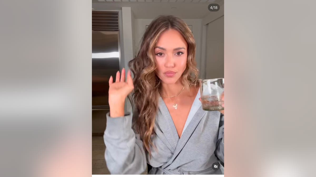 Jessica Alba about to get glammed up.