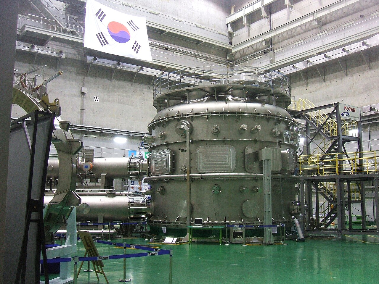 For the first time, fusion reactions in a reactor were sustained for more than one minute