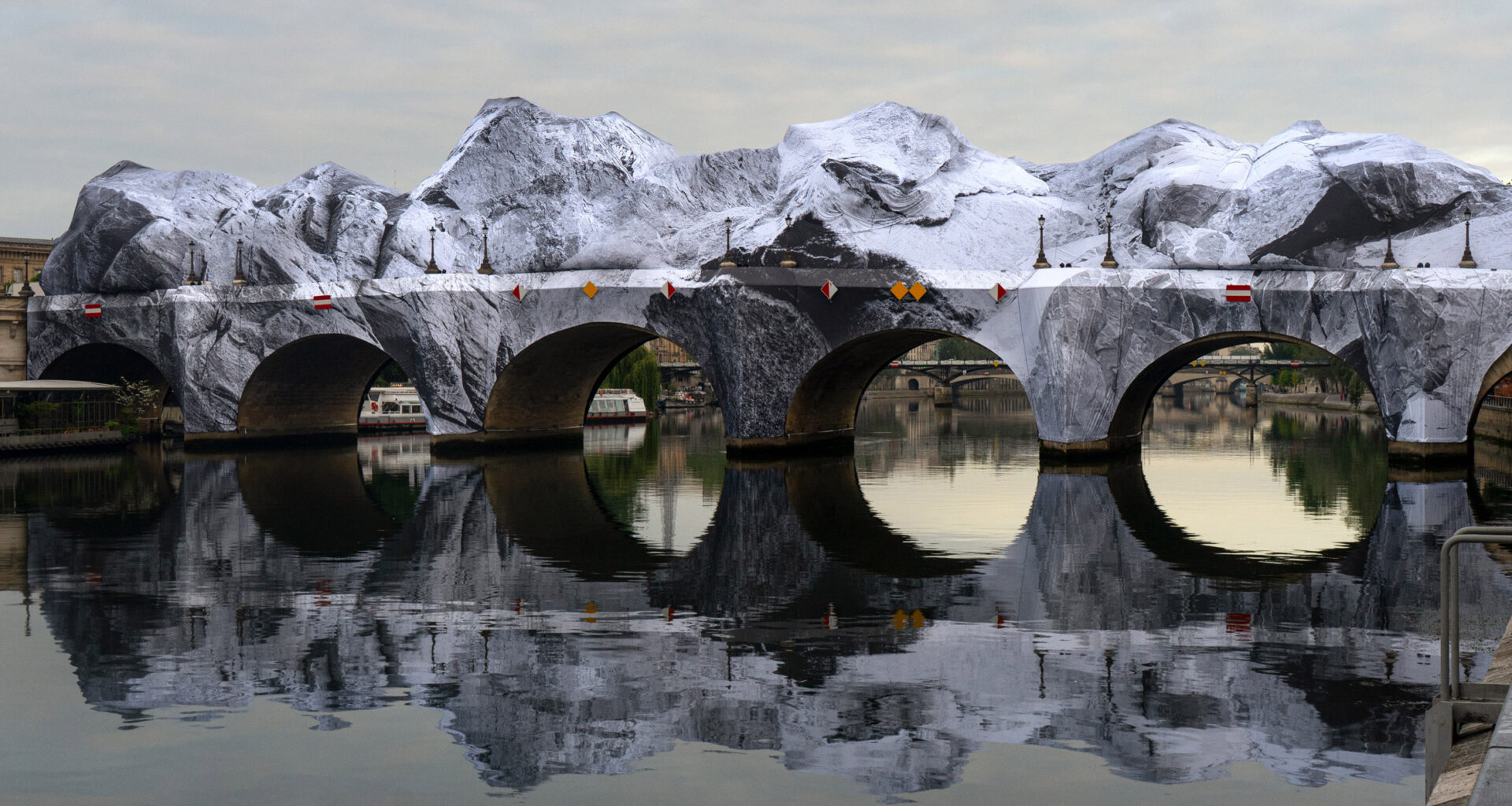 La Caverne du Pont Neuf by JR