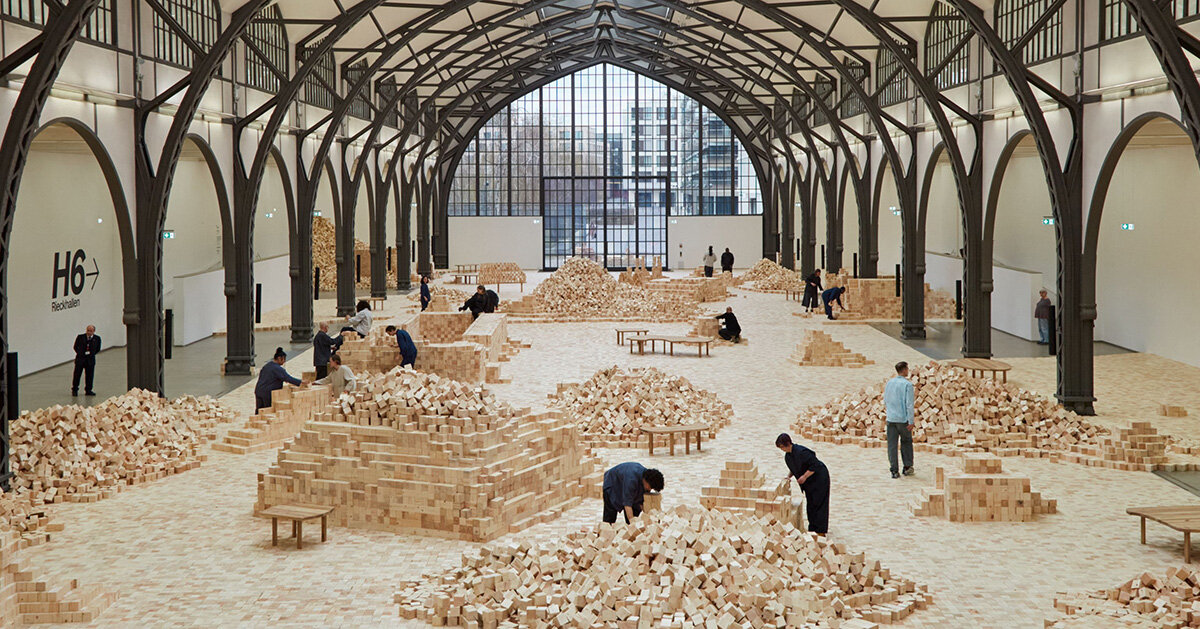 lina lapelytė fills hamburger bahnhof with 400,000 cubes, inviting visitors to build and sing