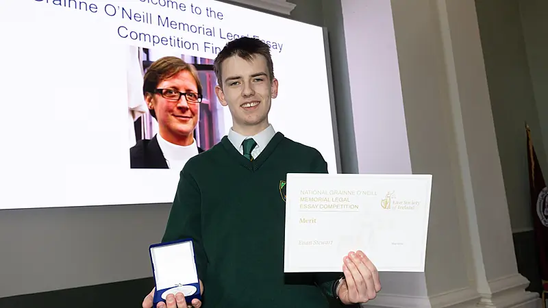 Moville student lands award from Law Society