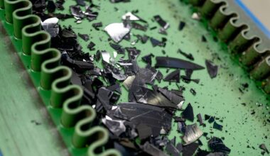 WMG-backed pilot shows unsold vinyl records can be recycled