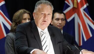 Businesses' survival at risk without support in transition from natural gas, minister says