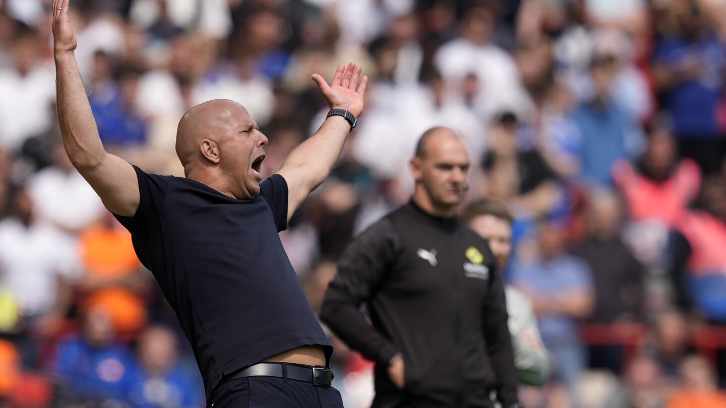 Arne Slot reaction: What did Liverpool boss say on draw with Chelsea?