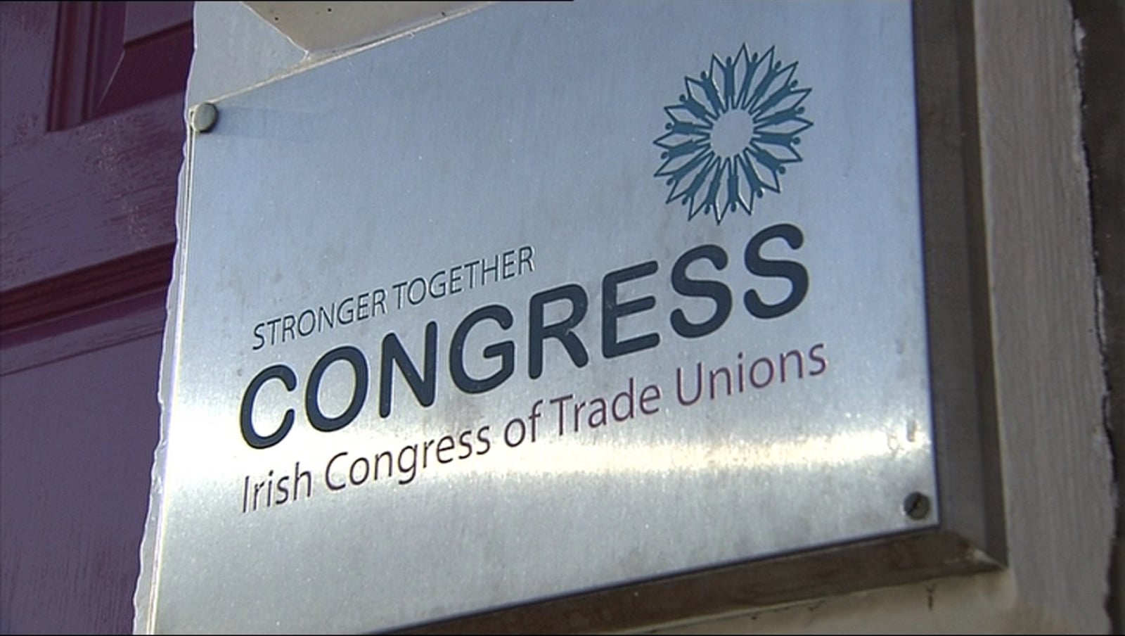 New public pay deal must be linked to inflation