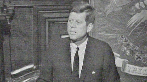 Black and white image of John F Kennedy speaking in the Dail