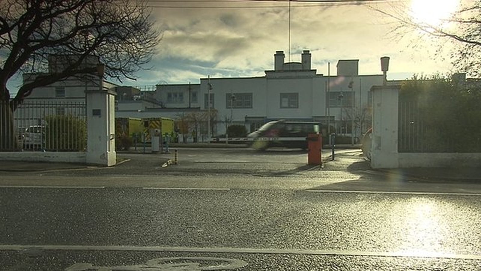 Man in his 90s dies following car crash in Co Laois