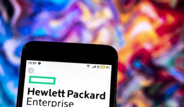 Hewlett Packard Enterprise shares surge 30% on AI demand