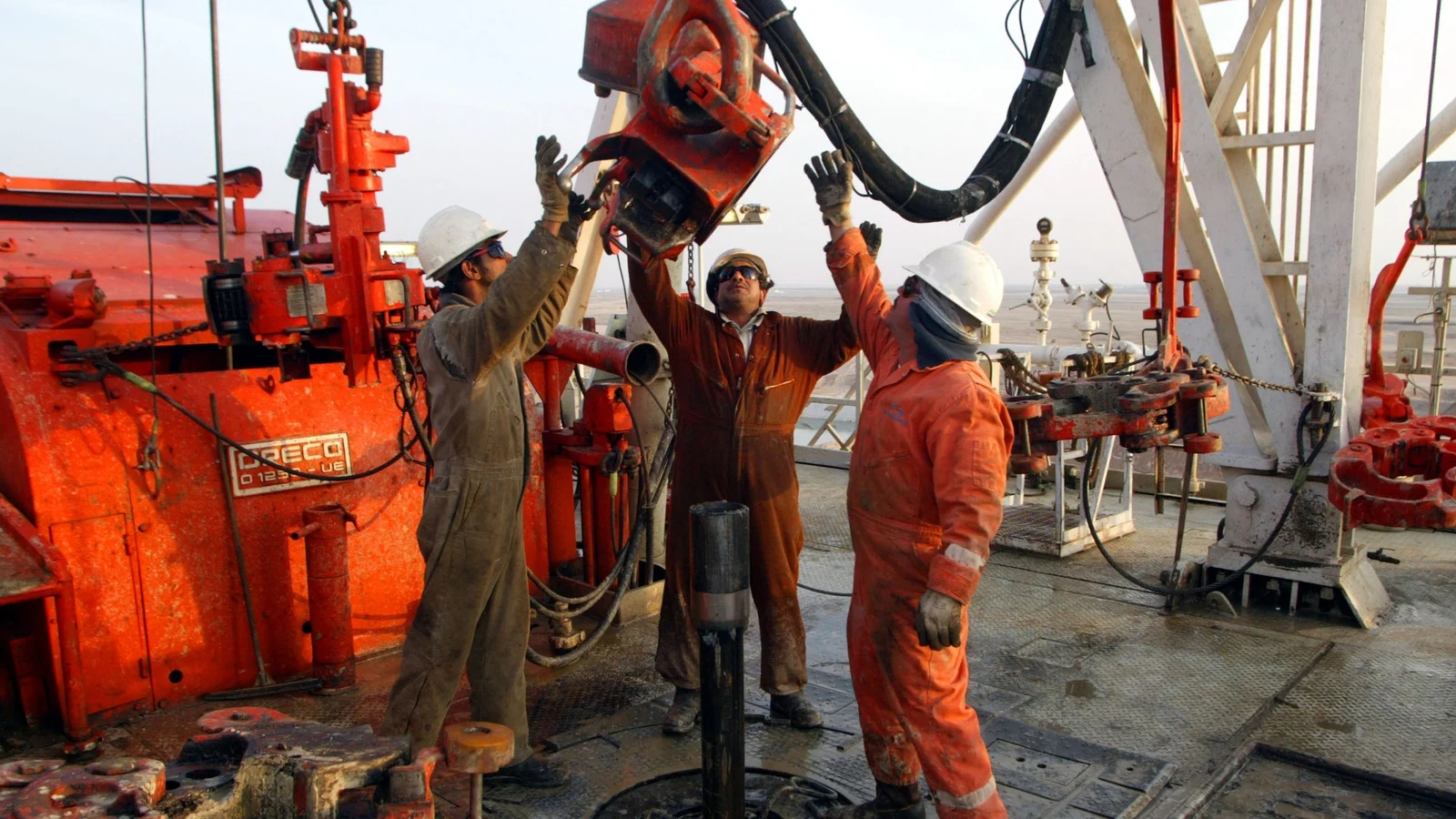 Oil falls as markets weigh return of supply, peace deal
