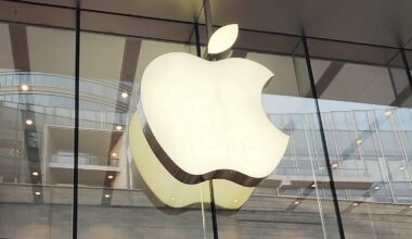 EU rejects Apple blame for delayed Siri AI rollout