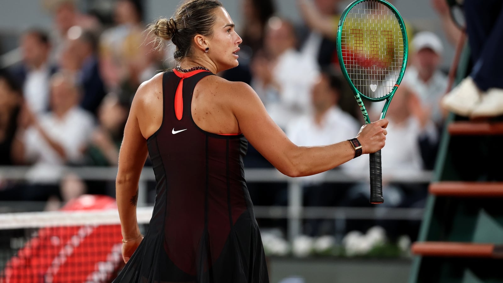 Sabalenka sizzles under Paris lights to see off Osaka