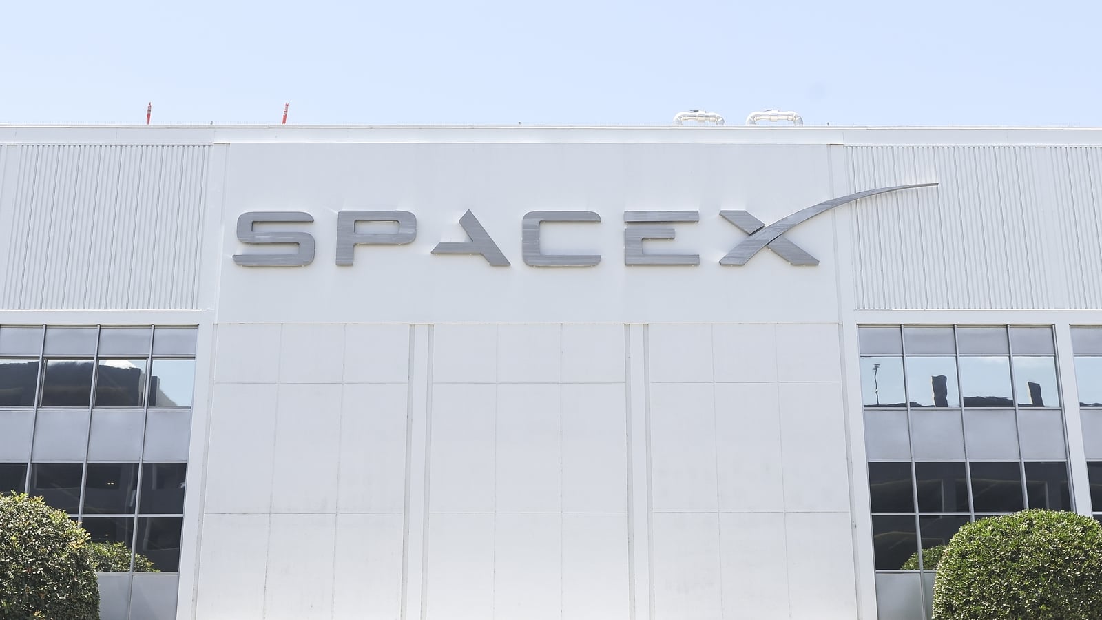 Google to pay SpaceX $920m per month for cloud computing