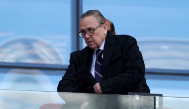Sullivan resigns as joint-chair and director of West Ham