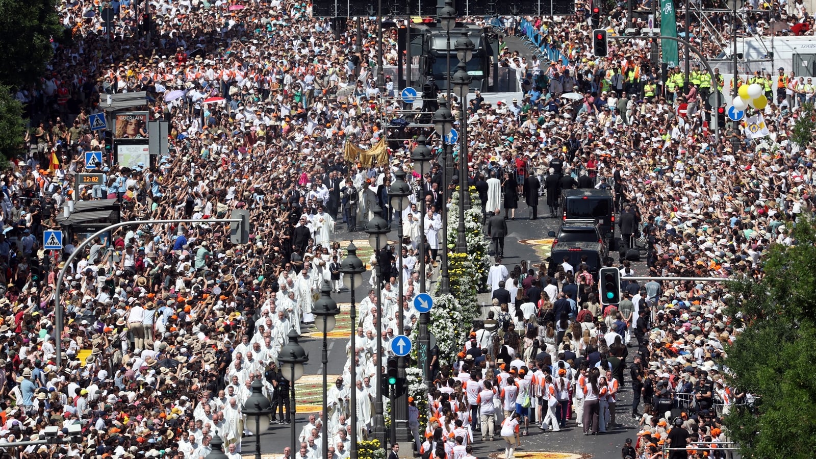 Over 1.2 million people attend Pope's mass in Madrid