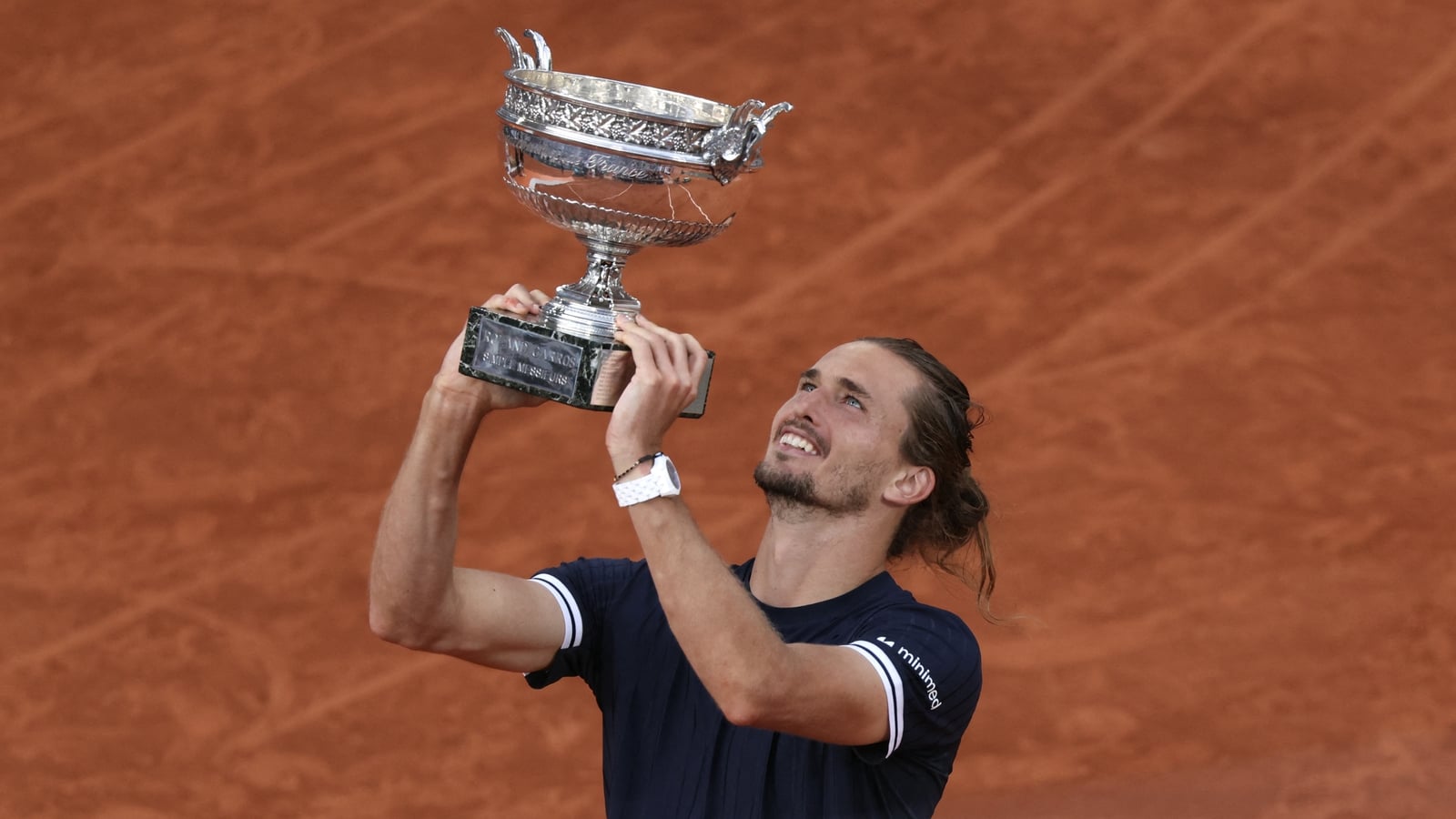 Zverev ends grand slam hoodoo with French Open victory