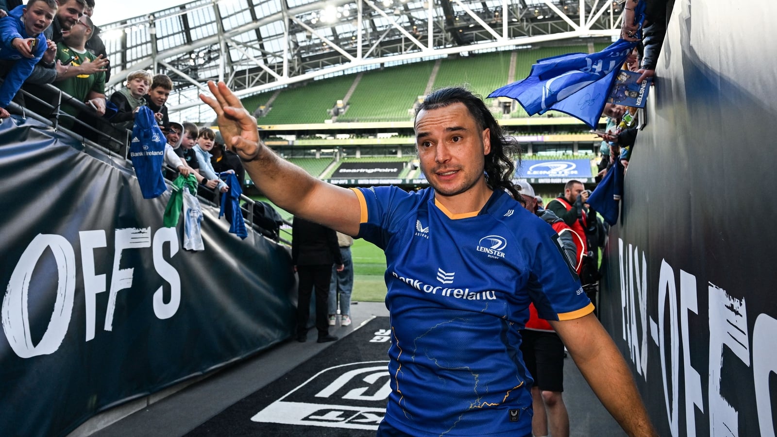 Lowe's departure confirmed with winger set for Japan move