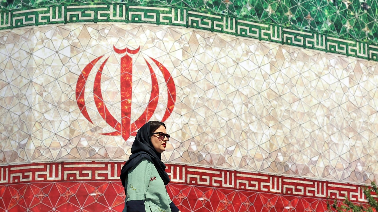 US and Iran reach deal to end war, signing set for Friday