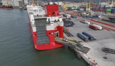 Concerns over bid to rezone car storage area at port