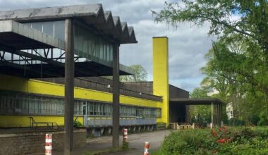 100 Buildings: A sleeping giant
