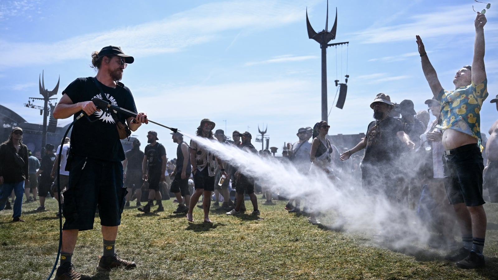 Europe swelters as temperatures in France could hit 40C
