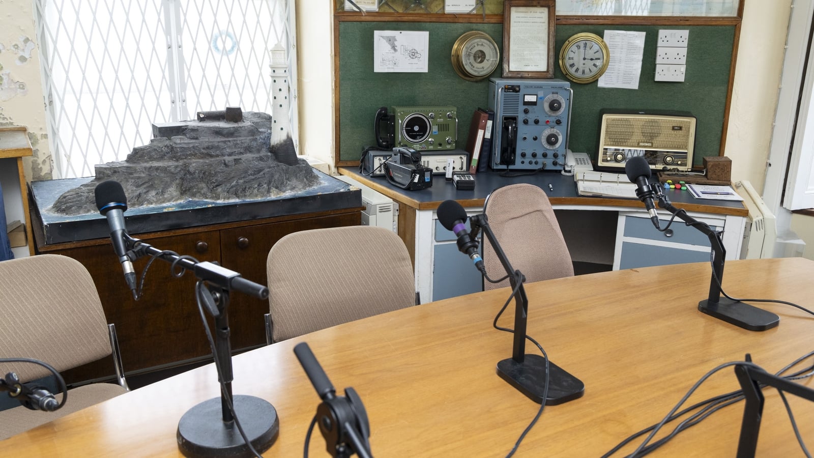 RTÉ to broadcast from lighthouses to mark 100 years