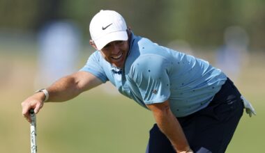 McIlroy's hopes gone as Clark glides around Shinnecock