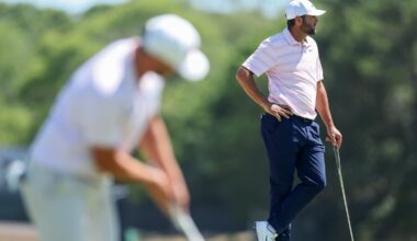Live: US Open final round updates: Clark clings to lead