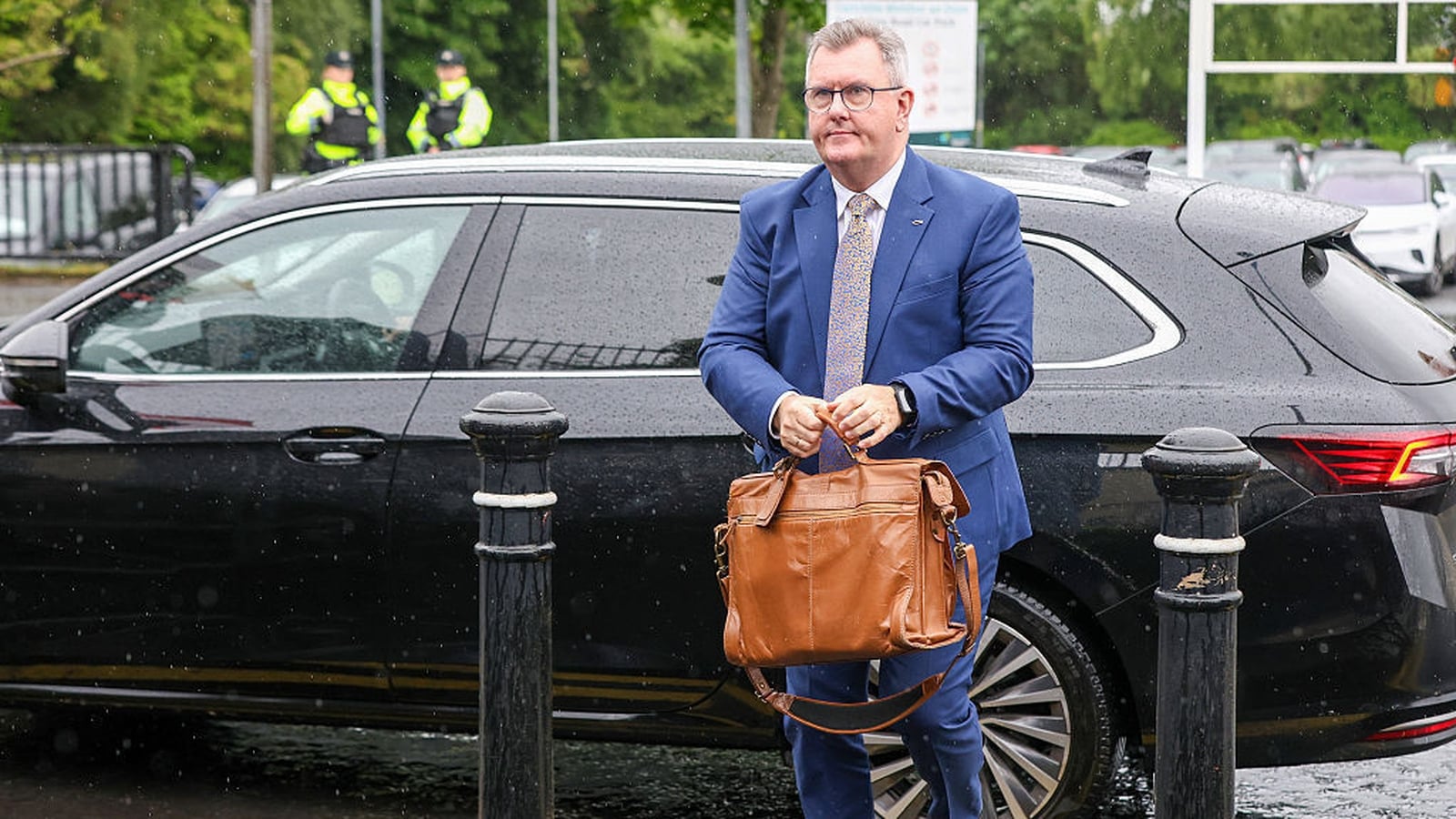 Calls for Jeffrey Donaldson's knighthood to be removed