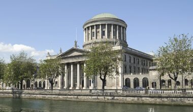 Extradition case hears Greek prisons 'run by prisoners'