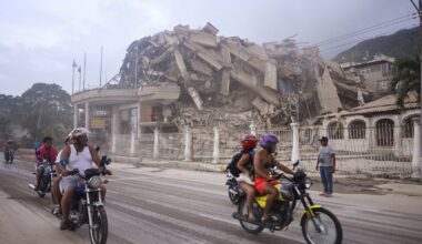 32 dead, 700 injured as twin earthquakes hit Venezuela
