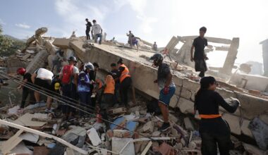 Thousands missing, 235 dead after Venezuela earthquakes