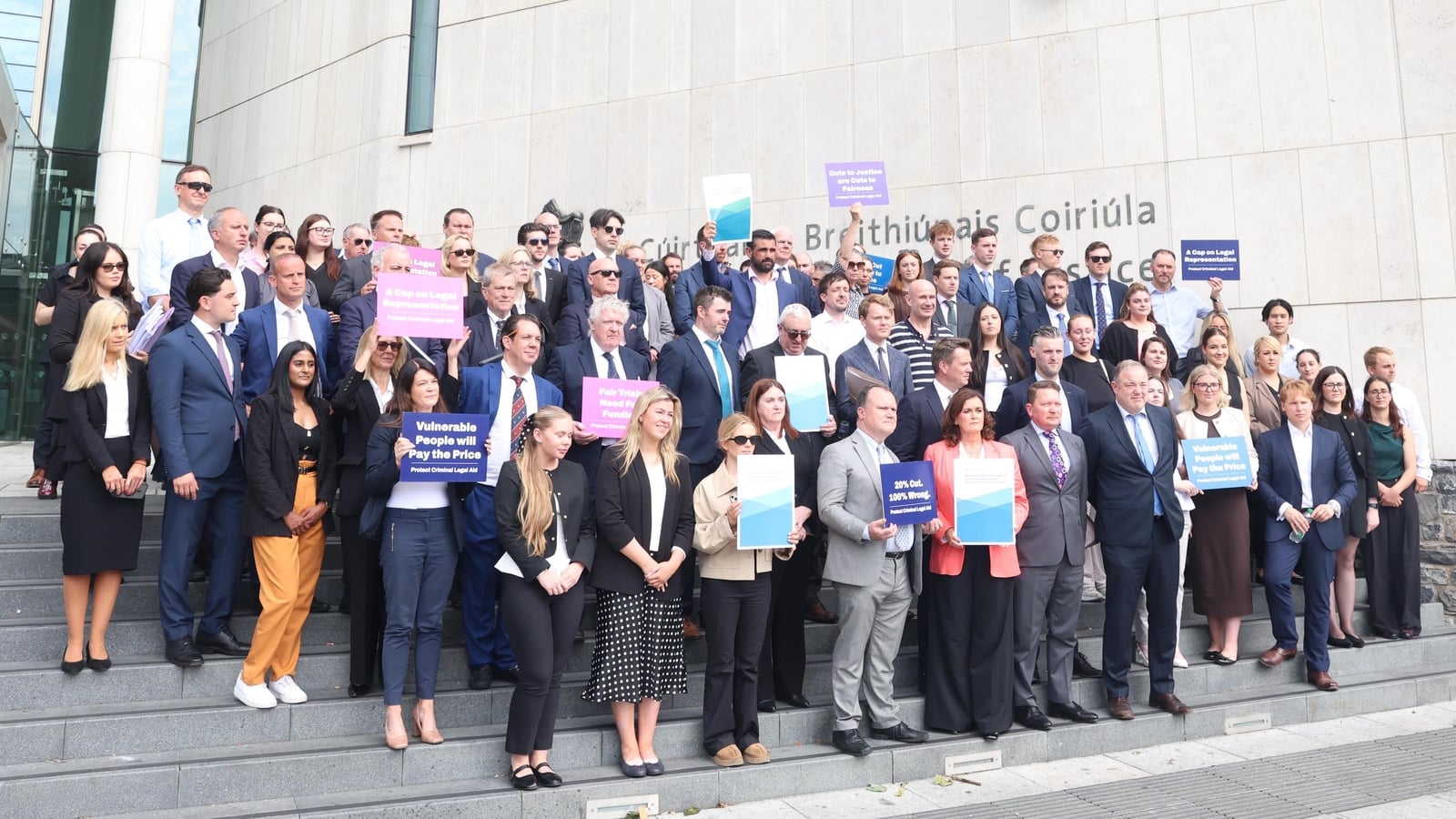 Solicitors protest outside CCJ against new payment model