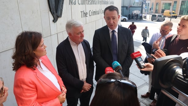 Seán Guerin SC speaking to media outside the CCJ over the solicitors dispute - pic - Collins