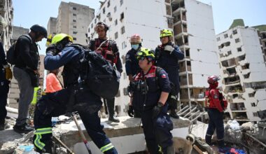 Venezuela quakes kill nearly 1,000, over 50,000 missing